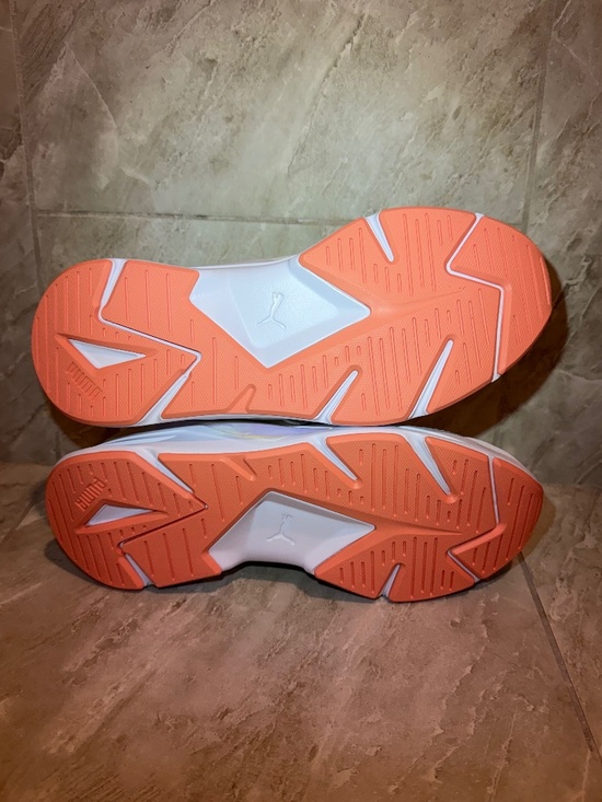 NWOT Puma Muse X5 Sneaker - Picture 9 of 9